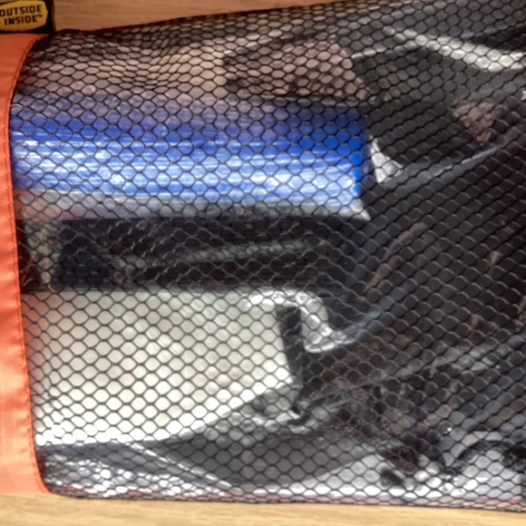 GSI Outdoor Indoor Puzzle Mat Rolling Tube Pump Fasteners Storage New Sealed - Picture 4 of 4